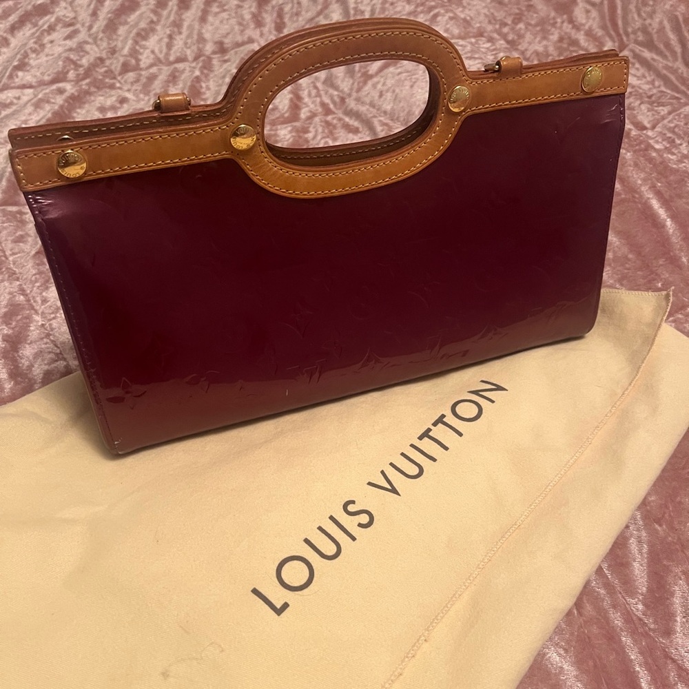 Louis Vuitton Roxbury vernis authentic purse